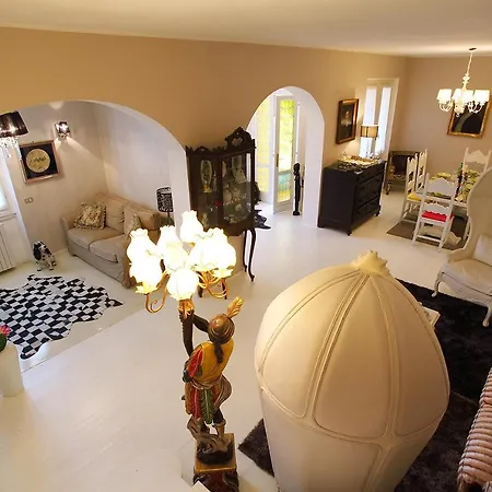 Sleeps 6 * メナッジョ